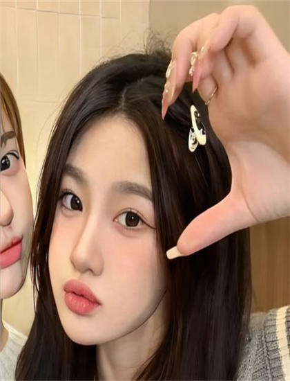 看《新声请指教》前必读：欣赏指南帮你理解深刻的主题思想 拓展思维视野